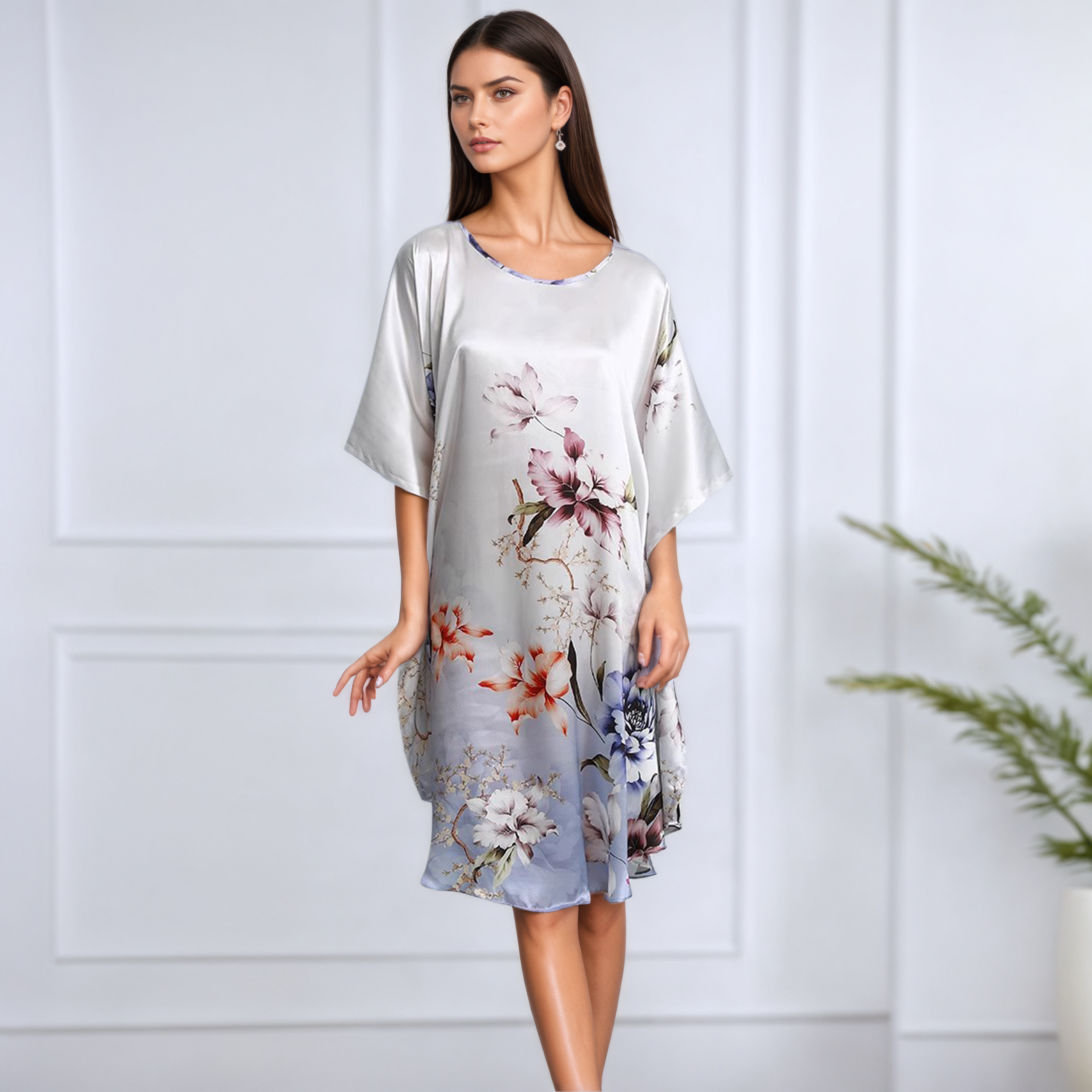 Robe de nuit en soie à imprimé floral