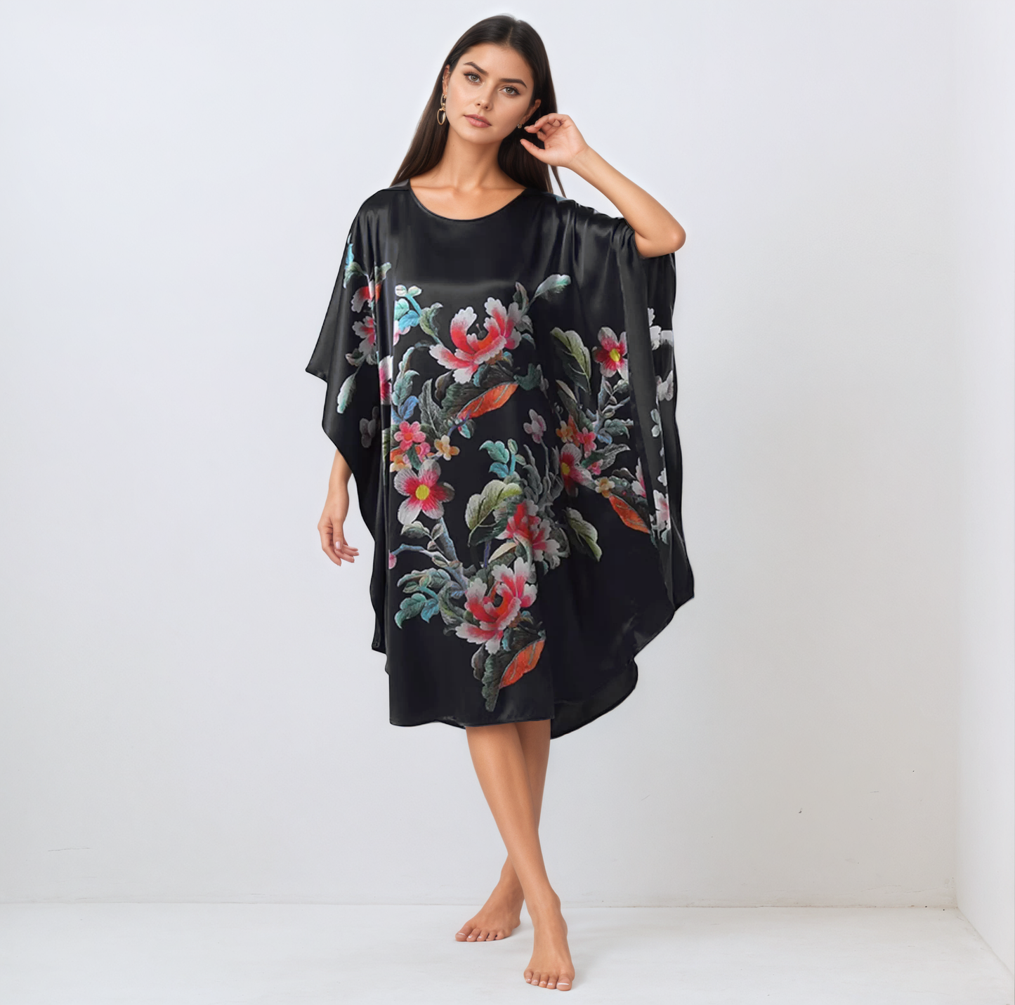Chemise de nuit ample en soie de mûrier à motifs de pivoines