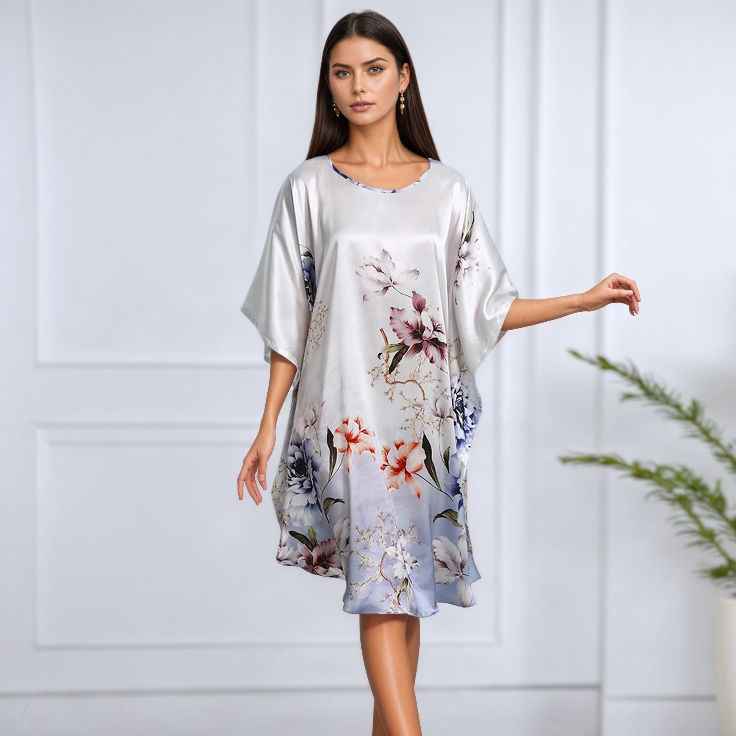 Robe de nuit en soie à imprimé floral