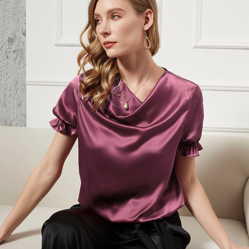 Blouse femme en soie ivoire à col drapé et manches volantées