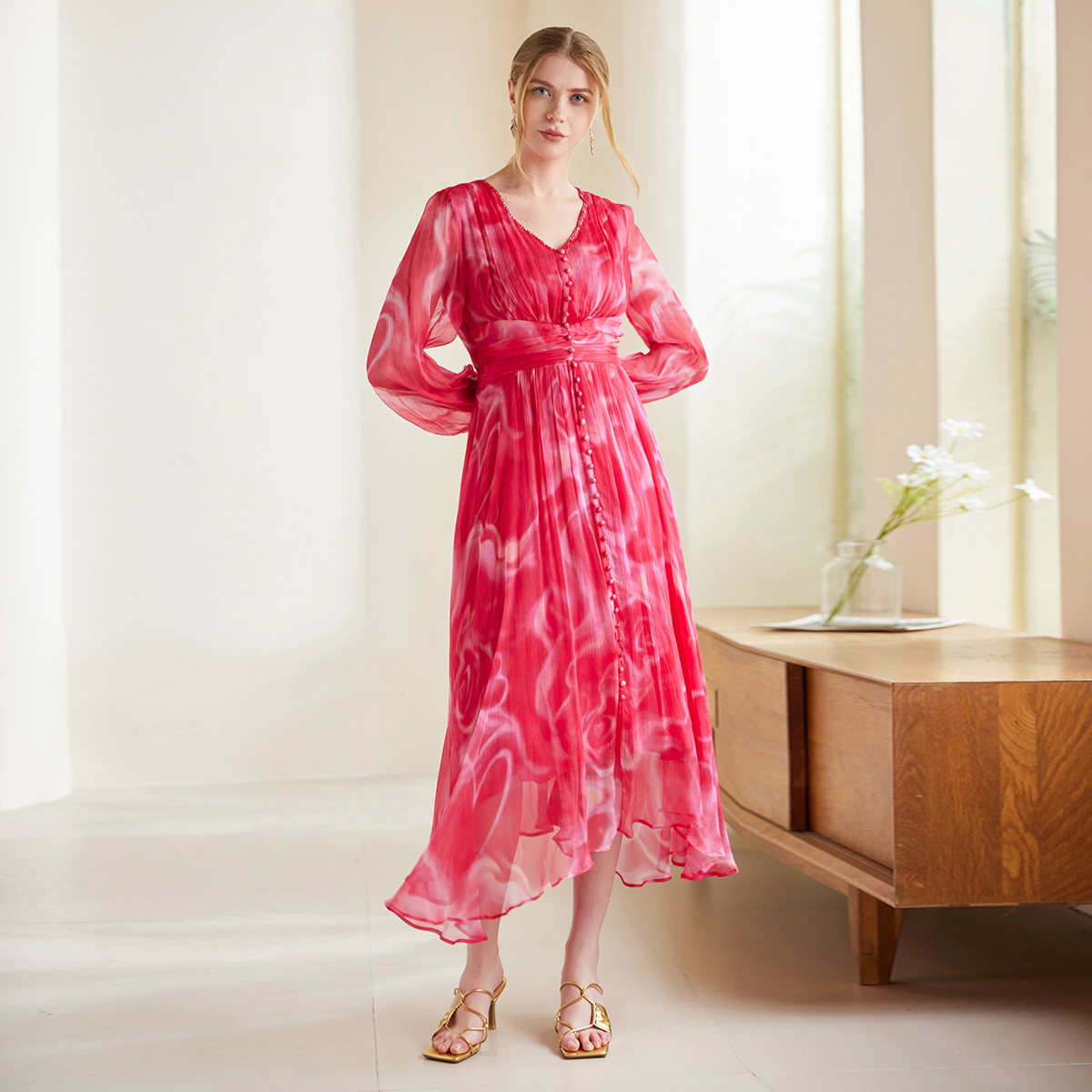 Robe en soie Crêpe froissé à effet dégradé et manches à volants