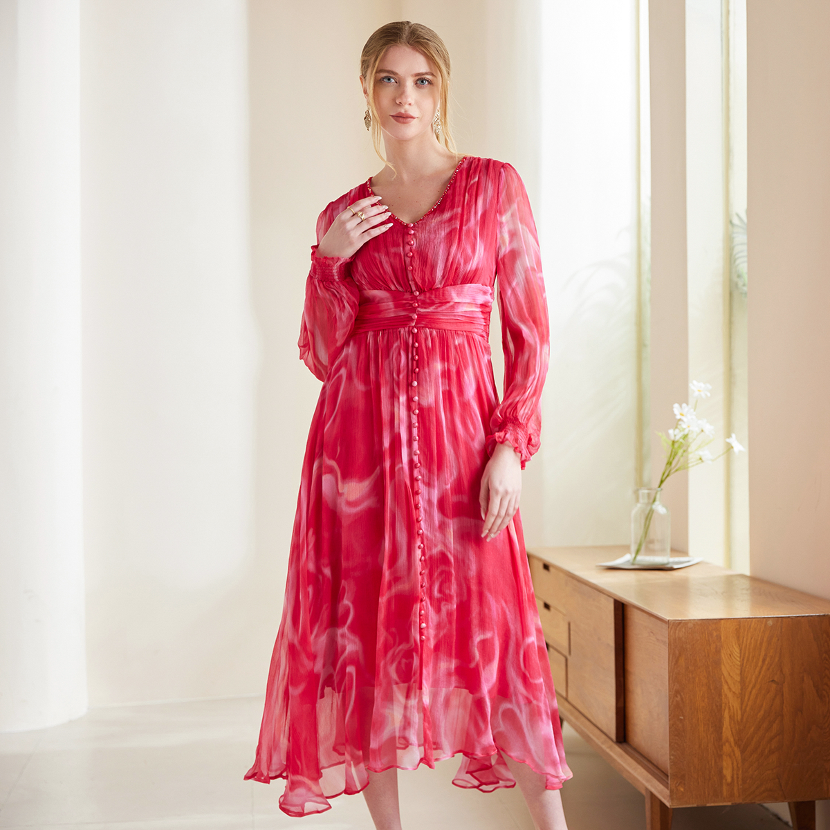 Robe en soie Crêpe froissé à effet dégradé et manches à volants